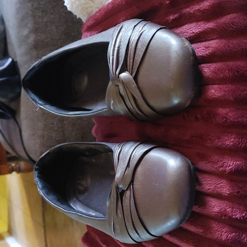 Women casual flats